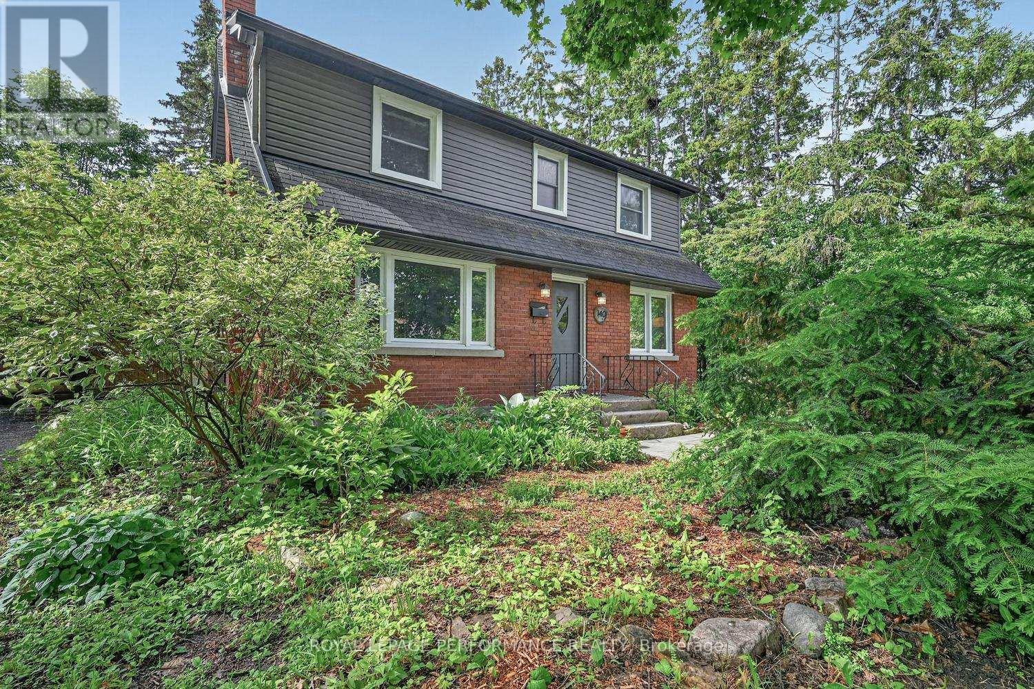 140 Begonia Avenue, Ottawa, Ontario  K1H 6E4 - Photo 2 - X13434744