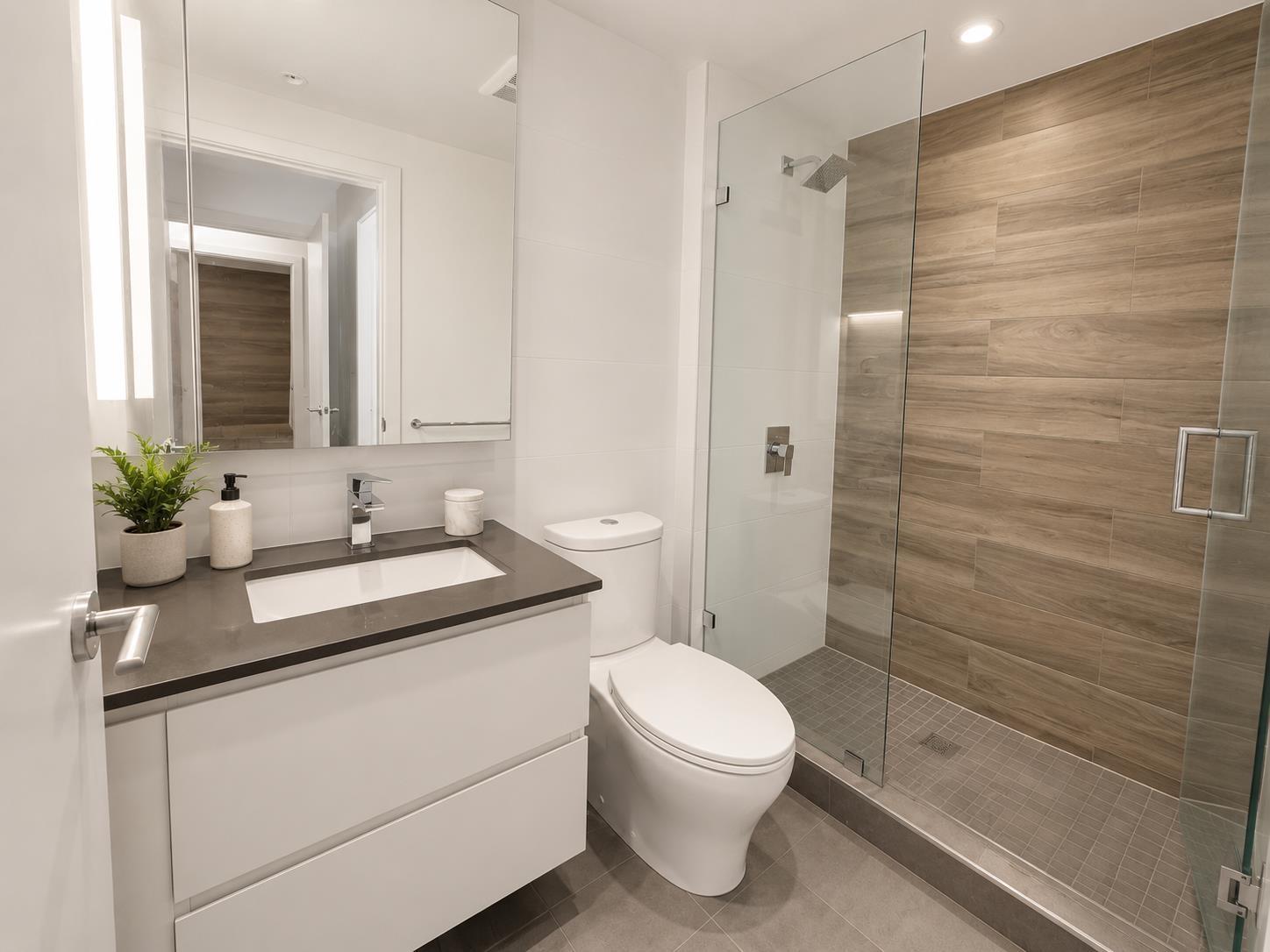 803 13615 Fraser Highway, Surrey, British Columbia  V3T 0P7 - Photo 13 - R3125770