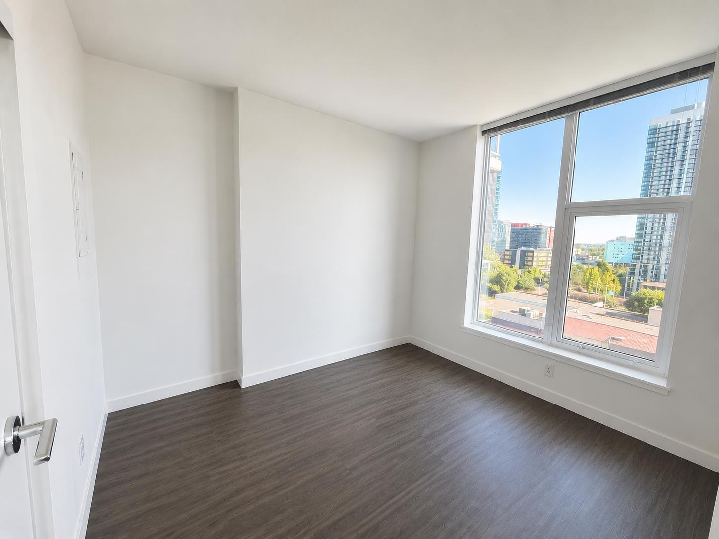 803 13615 Fraser Highway, Surrey, British Columbia  V3T 0P7 - Photo 9 - R3125770