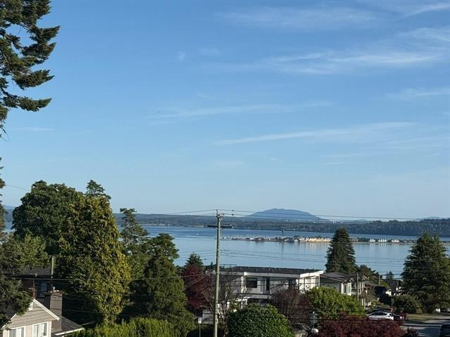 1243 PARKER STREET, white rock, British Columbia
