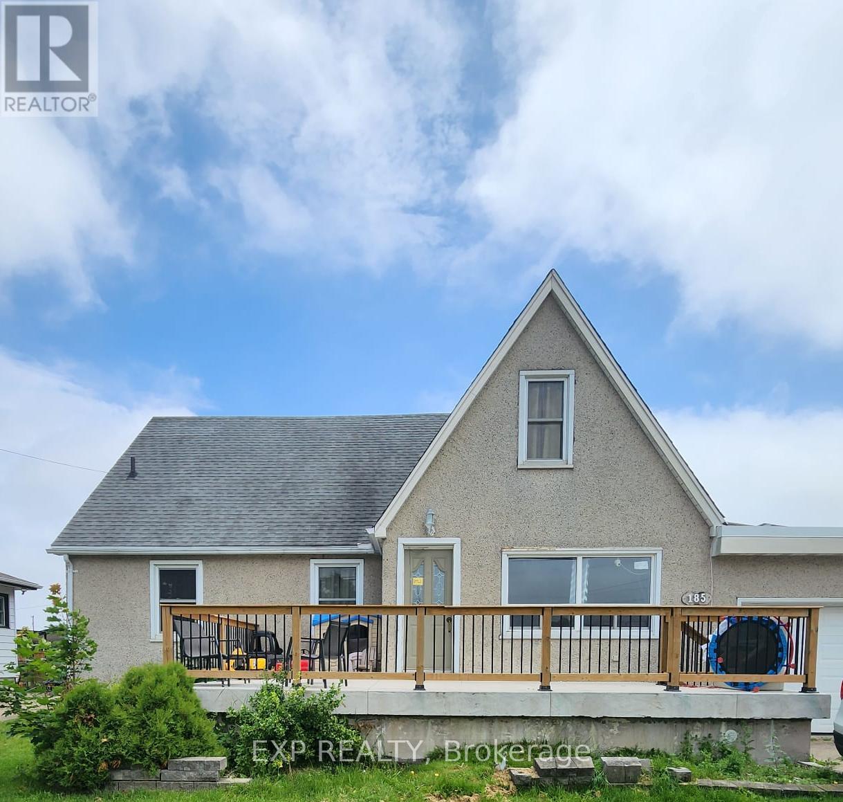Unit #2 - 185 St. George Street, Welland, Ontario  L3C 5P2 - Photo 1 - X13431252