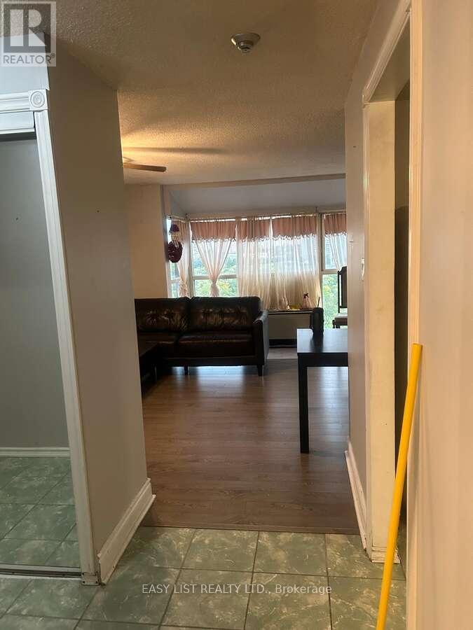 910 - 61 Markbrook Lane, Toronto, Ontario  M9V 5E7 - Photo 4 - W12787898