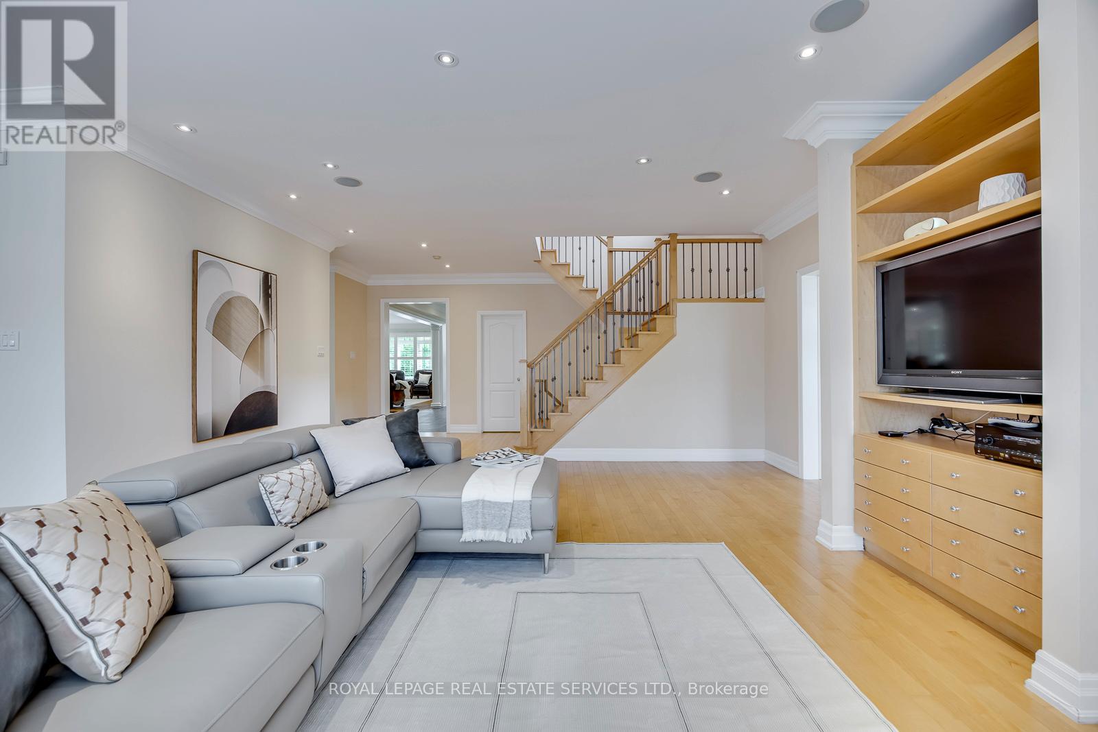 4 Avery Circle, Hamilton, Ontario  L8E 6B8 - Photo 12 - X13439316