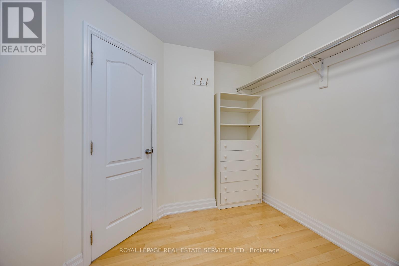 4 Avery Circle, Hamilton, Ontario  L8E 6B8 - Photo 35 - X13439316
