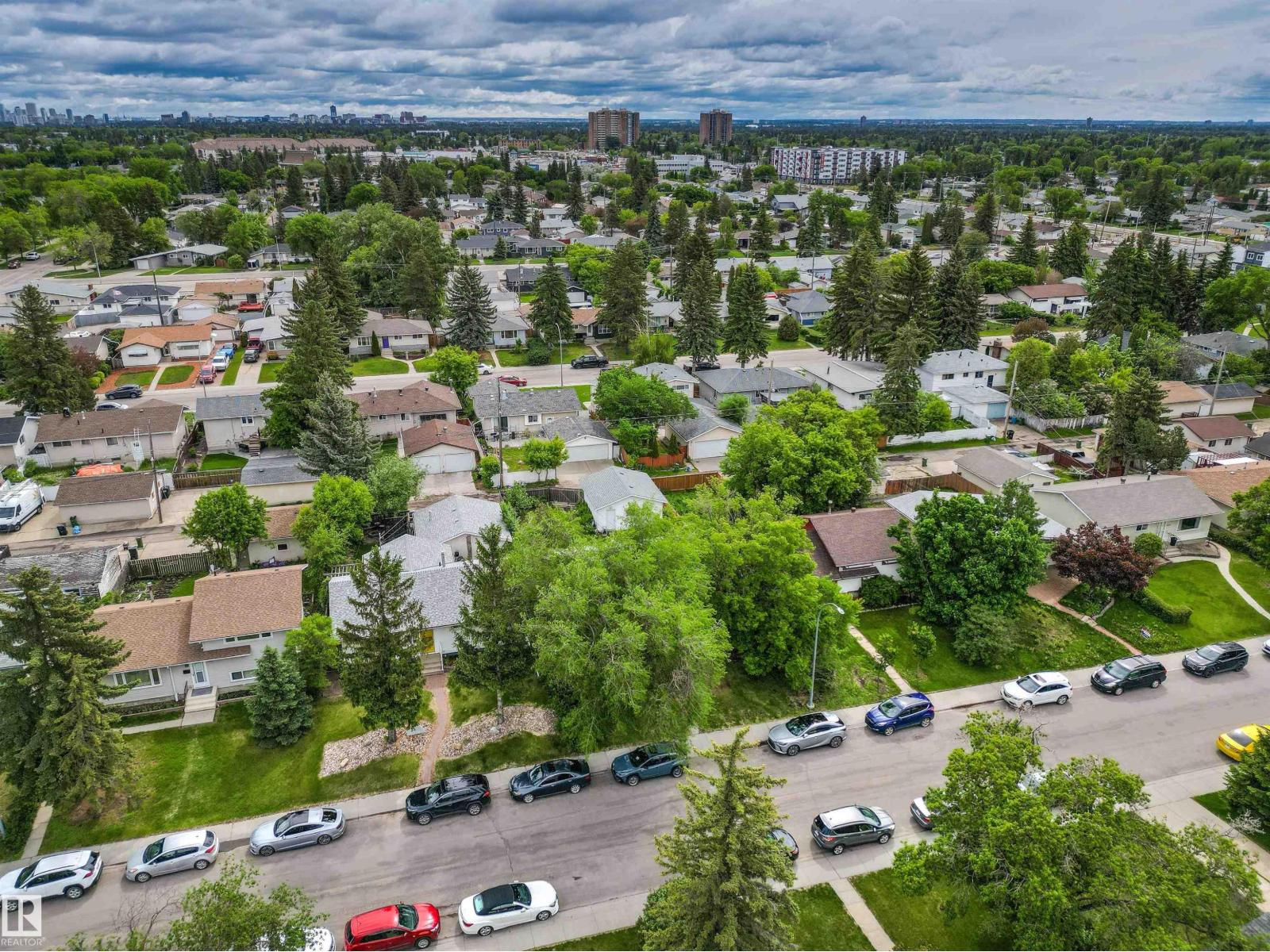 8719 164a St NW, Edmonton, Alberta  T5R 2R2 - Photo 57 - E4493451