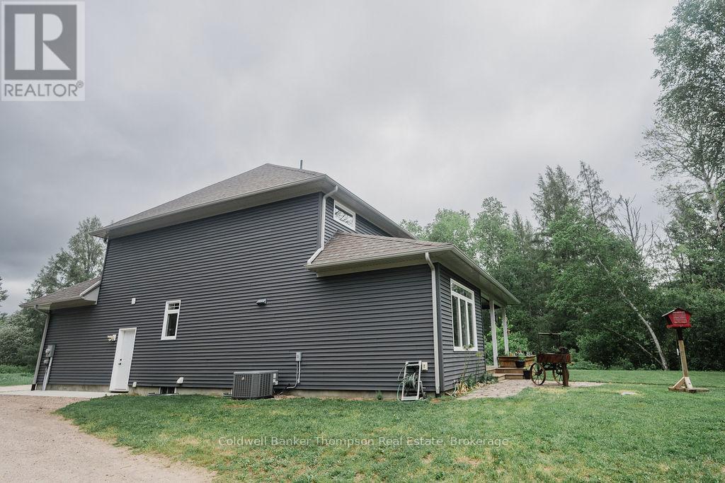 39 Riverside Avenue, South River, Ontario  P0A 1X0 - Photo 3 - X13441564