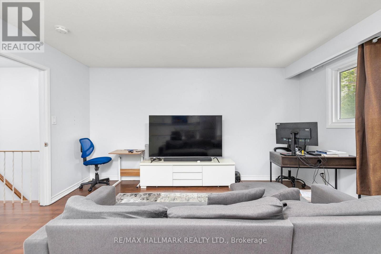 3 - 82 Halsey Avenue, Toronto, Ontario  M4B 1A9 - Photo 3 - E13432610