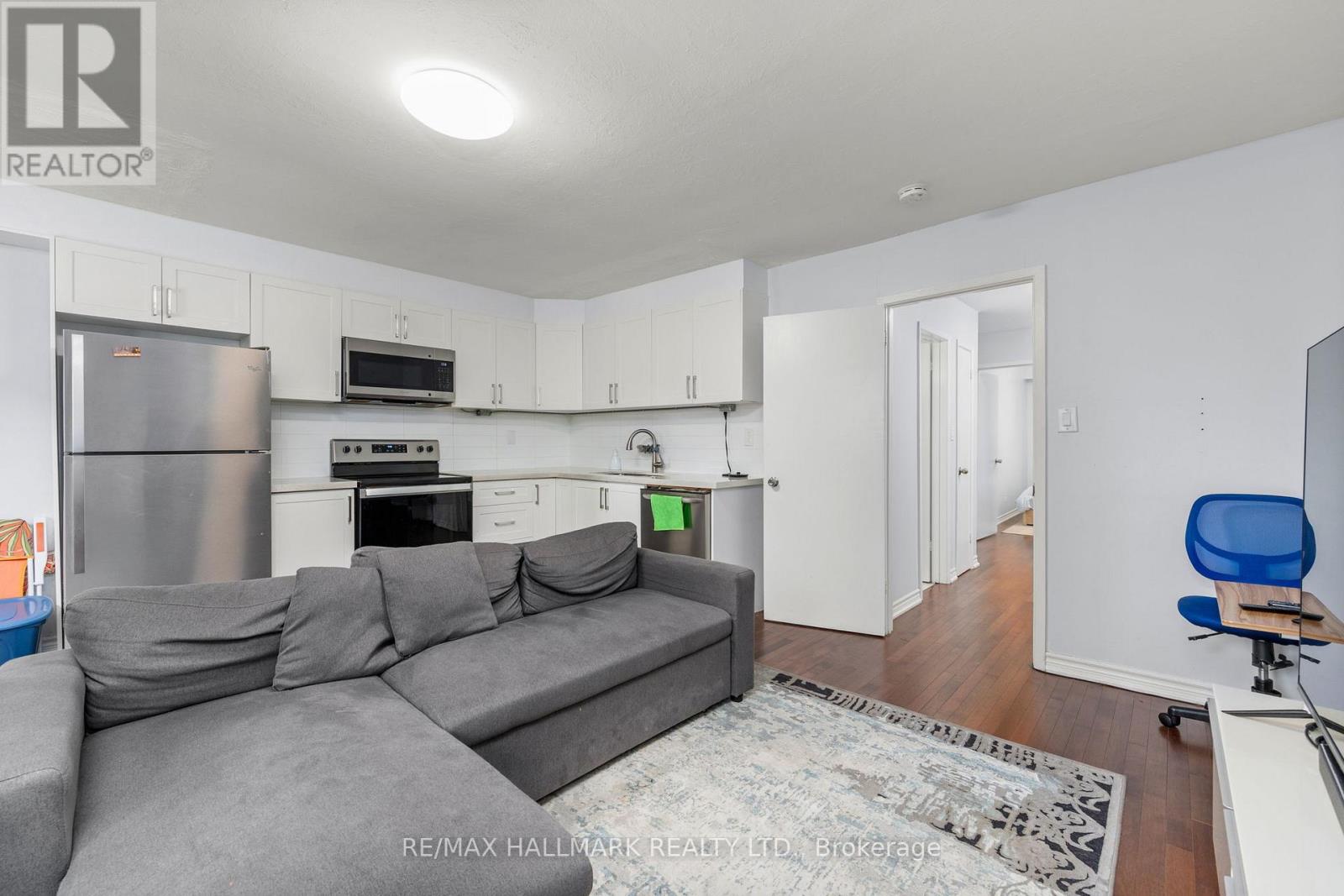 3 - 82 Halsey Avenue, Toronto, Ontario  M4B 1A9 - Photo 5 - E13432610