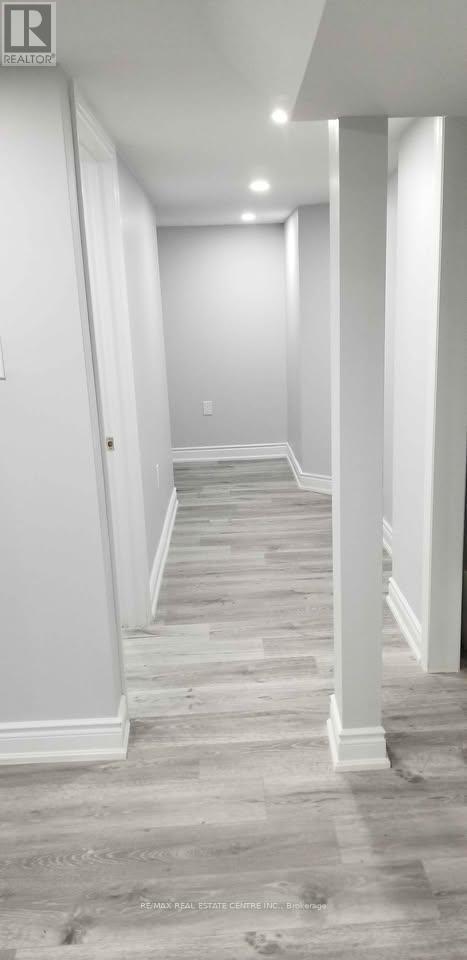 Bsmt - 3 Upperlinks Drive, Brampton, Ontario  L6P 2T9 - Photo 5 - W13441558