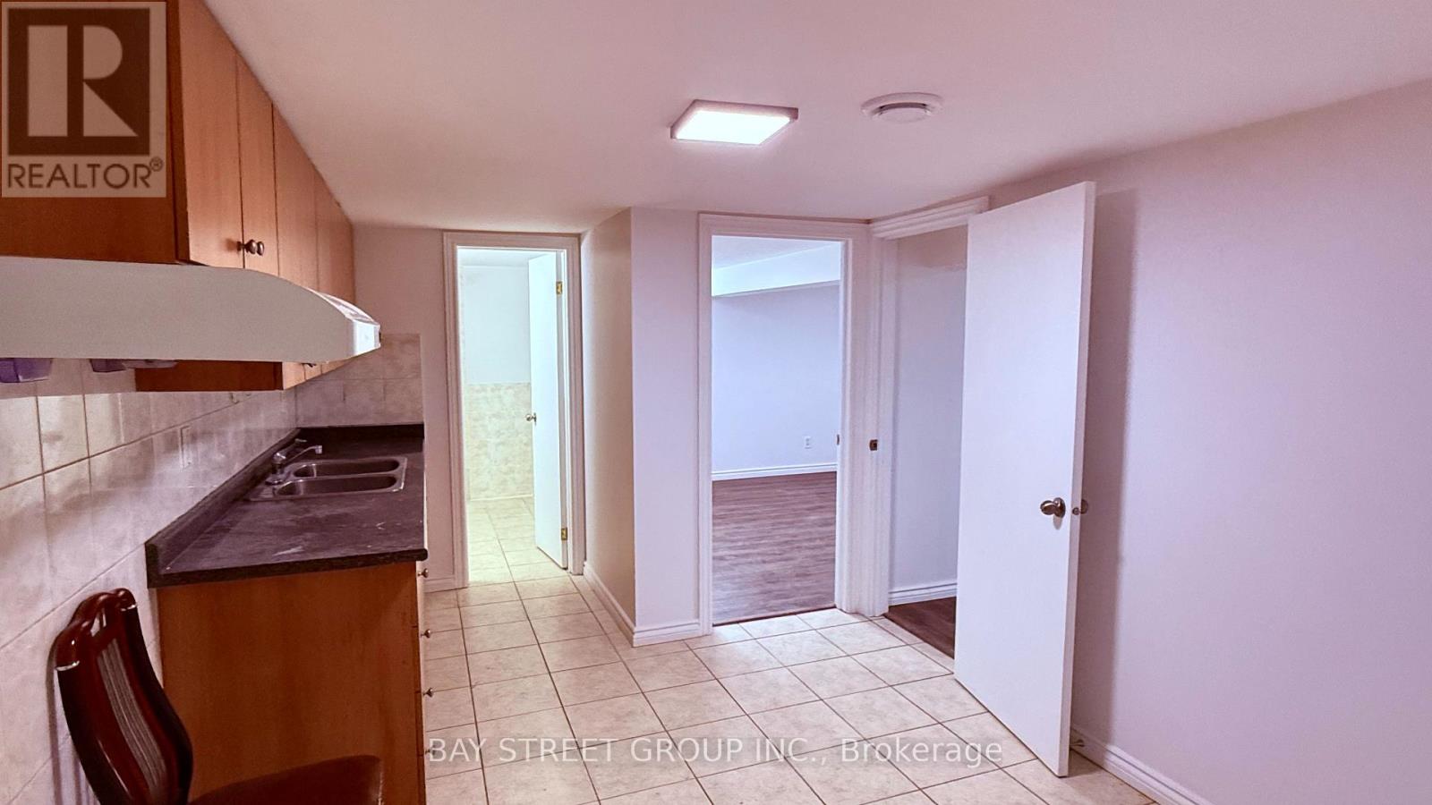 2212 Kennedy Road, Toronto, Ontario  M1T 3G4 - Photo 13 - E13441006