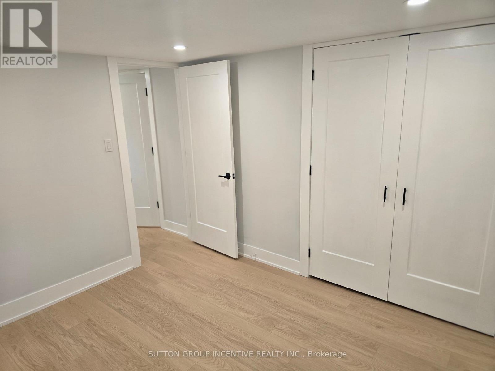 69 Marlin Court, Newmarket, Ontario  L3Y 2W7 - Photo 35 - N13289222