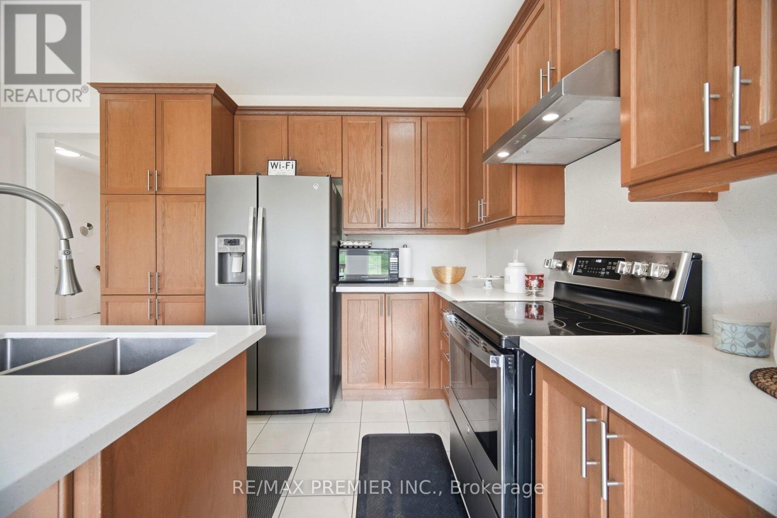 100 Inverness Way, Bradford West Gwillimbury, Ontario  L3Z 0W5 - Photo 14 - N13431186