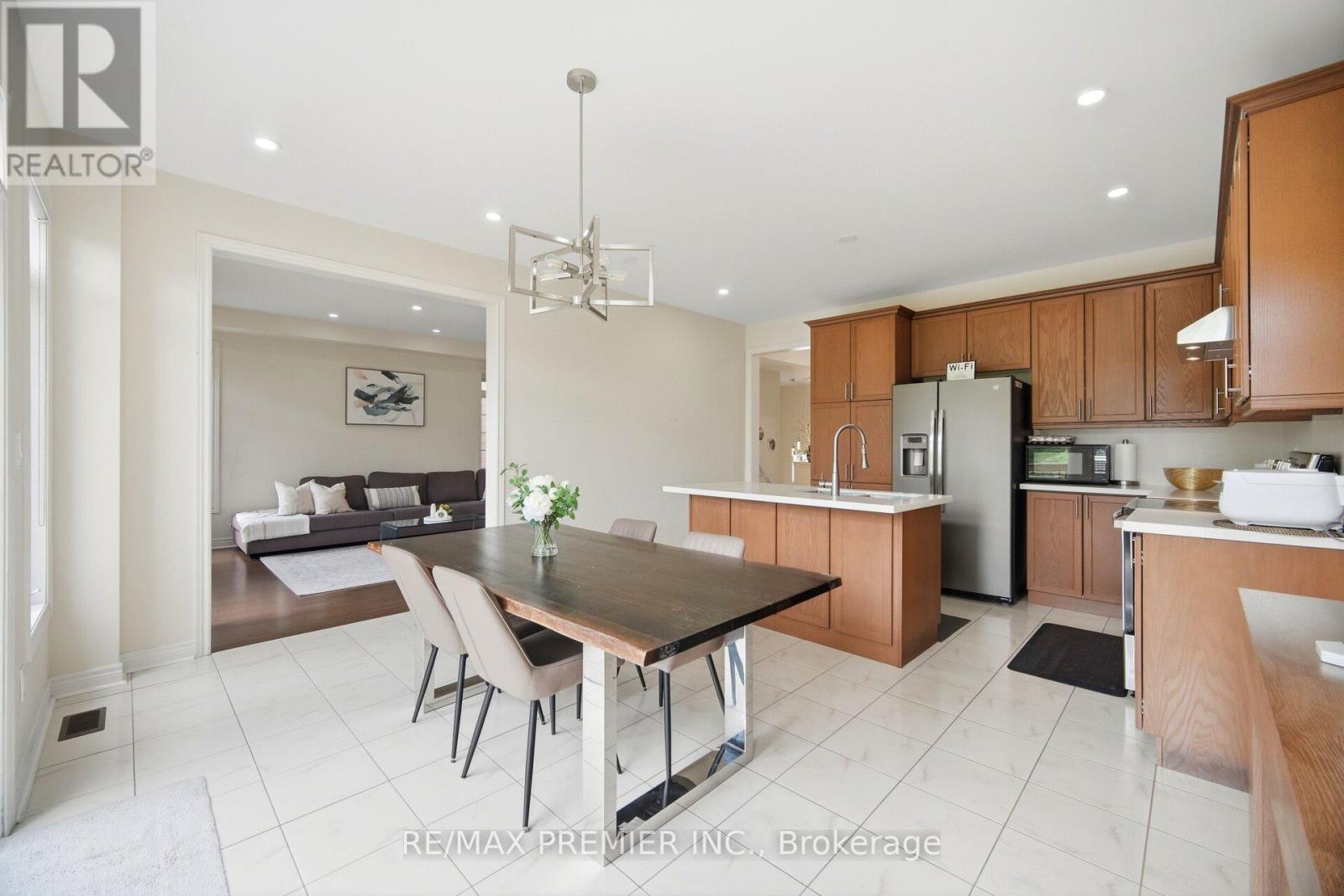 100 Inverness Way, Bradford West Gwillimbury, Ontario  L3Z 0W5 - Photo 11 - N13431186