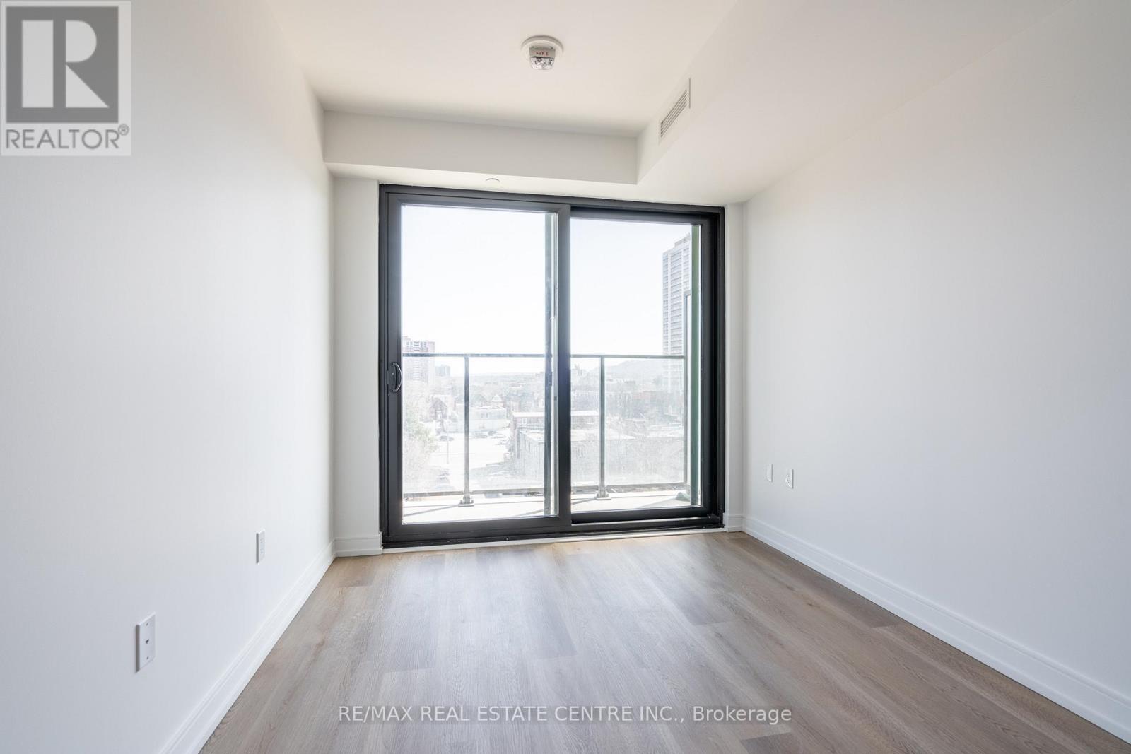 725 - 1 Jarvis Street, Hamilton, Ontario  L8R 3J2 - Photo 14 - X13441642