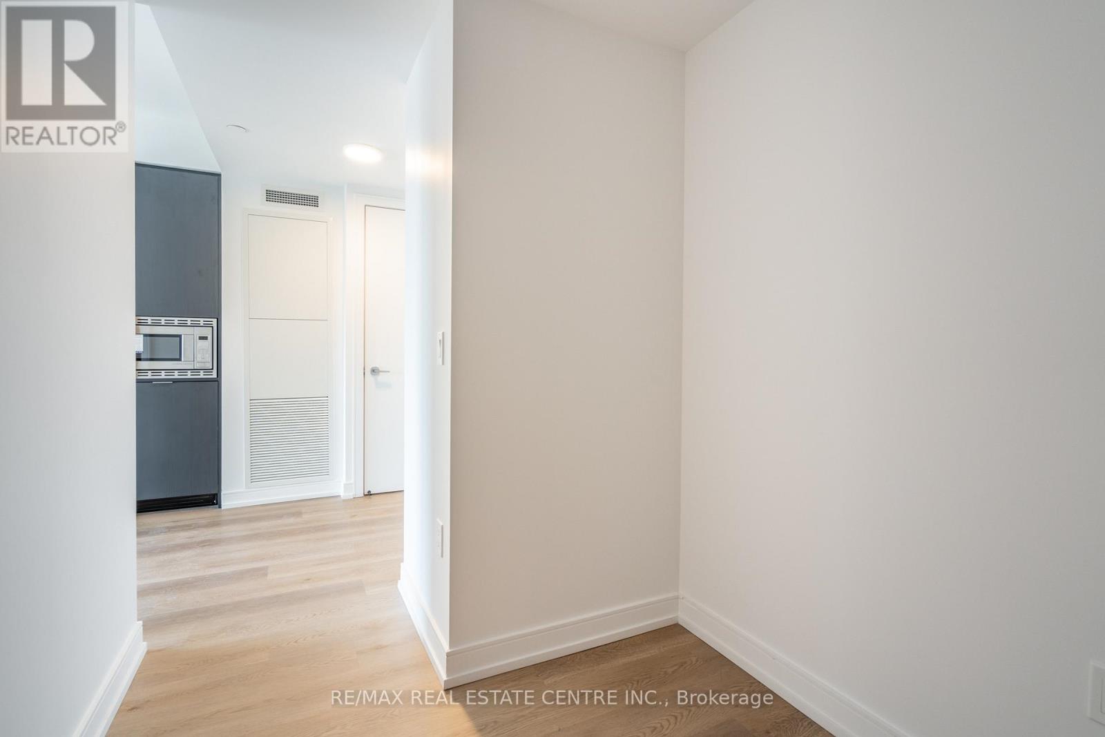 725 - 1 Jarvis Street, Hamilton, Ontario  L8R 3J2 - Photo 7 - X13441642