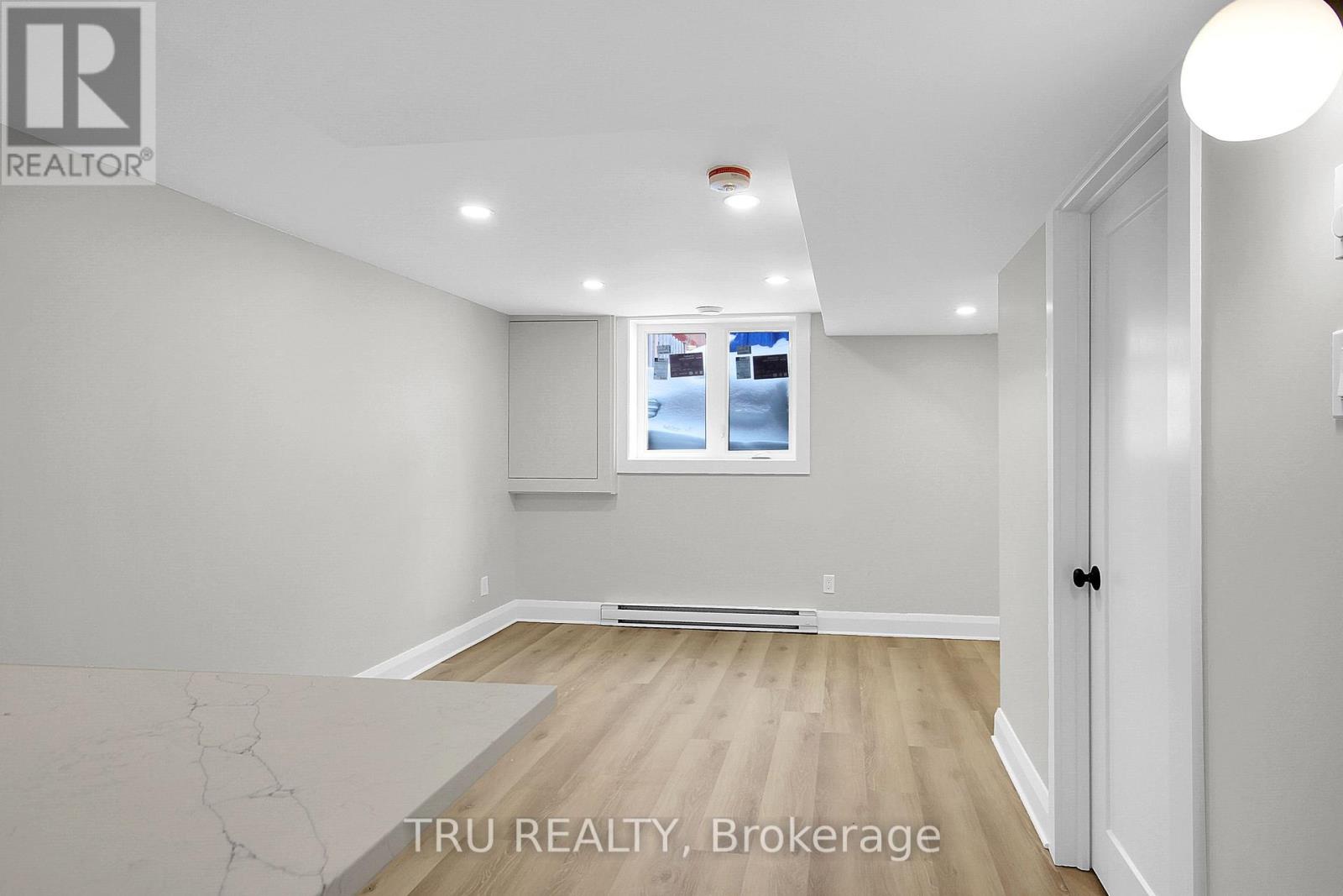 B - 2643 Don Street, Ottawa, Ontario  K2B 6Y2 - Photo 8 - X12987308