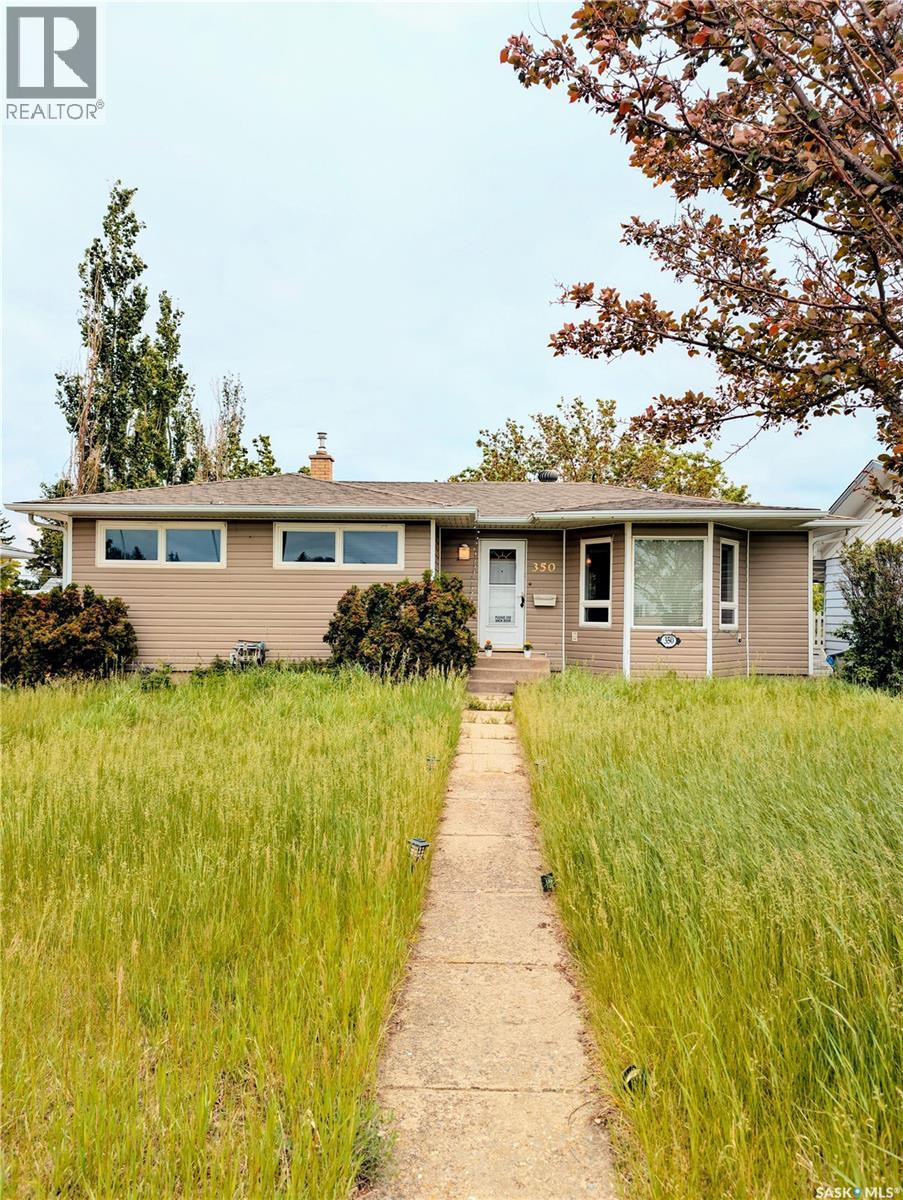 350 BEGG STREET W, Swift Current, Saskatchewan