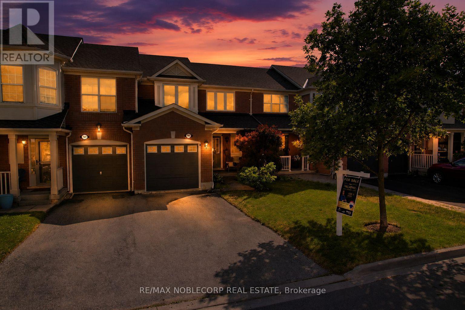 747 Edwards Avenue, Milton, Ontario  L9T 6B2 - Photo 2 - W13438032