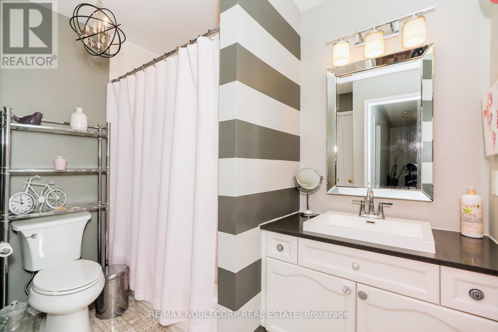 747 Edwards Avenue, Milton, Ontario  L9T 6B2 - Photo 15 - W13438032