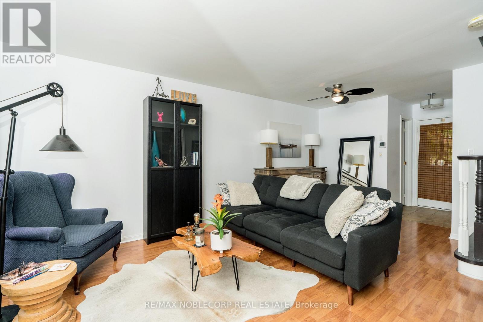 747 Edwards Avenue, Milton, Ontario  L9T 6B2 - Photo 6 - W13438032