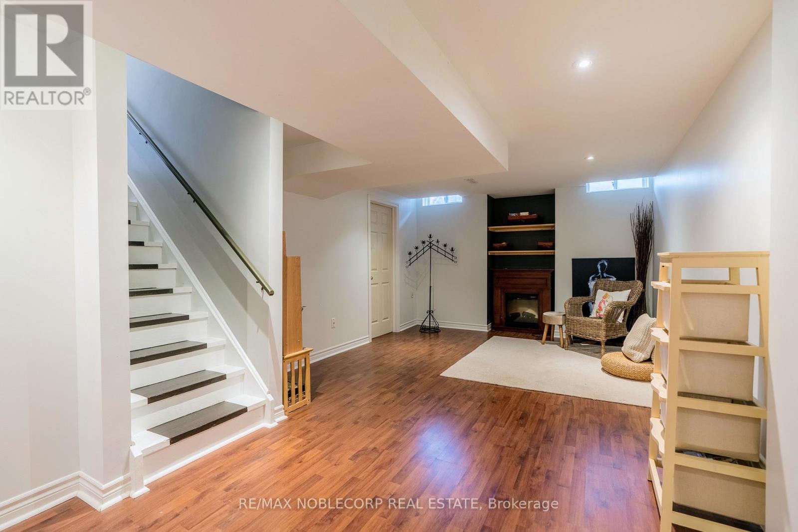 747 Edwards Avenue, Milton, Ontario  L9T 6B2 - Photo 19 - W13438032