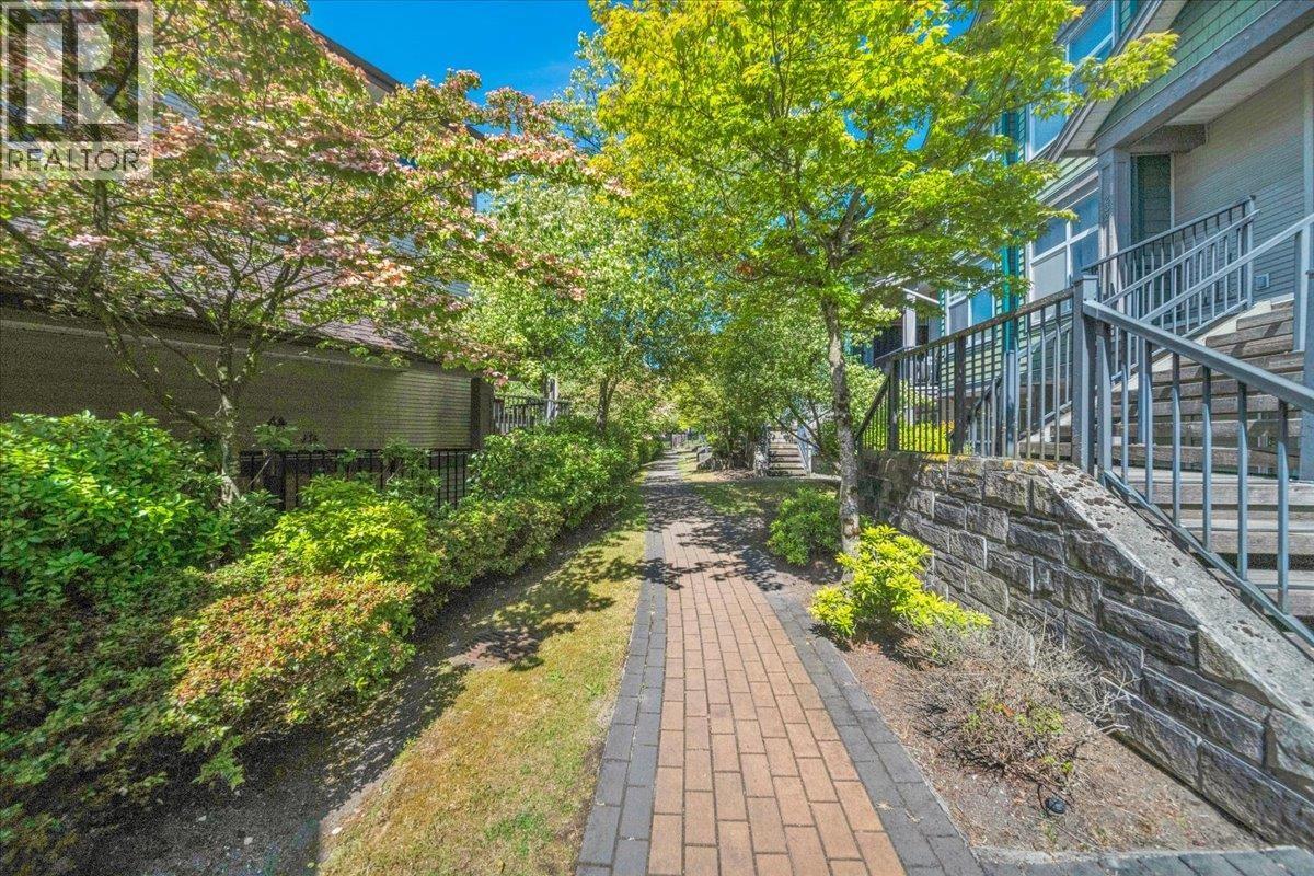 207 7333 16th Avenue, Burnaby, British Columbia  V3N 0A8 - Photo 22 - R3135177