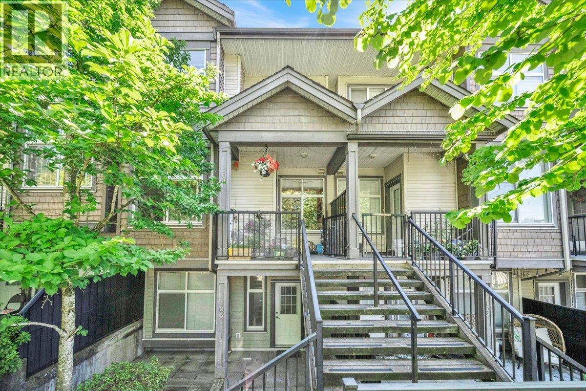 207 7333 16TH AVENUE, Burnaby, British Columbia