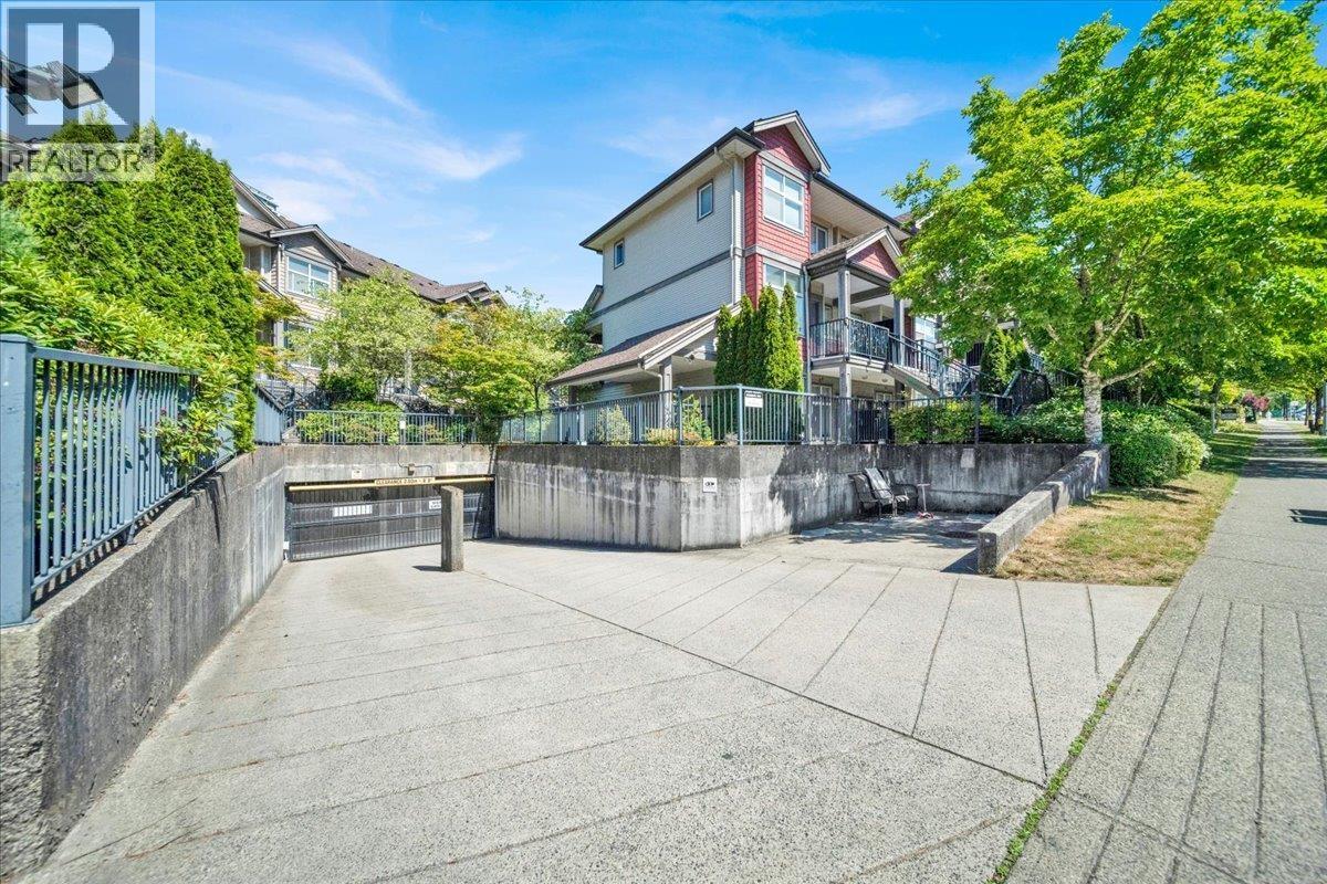 207 7333 16th Avenue, Burnaby, British Columbia  V3N 0A8 - Photo 24 - R3135177