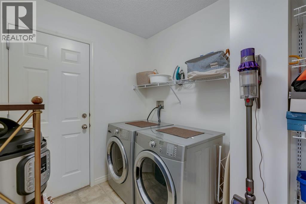 208 Royal Birch Circle Nw, Calgary, Alberta  T3G 5L4 - Photo 19 - A2320878