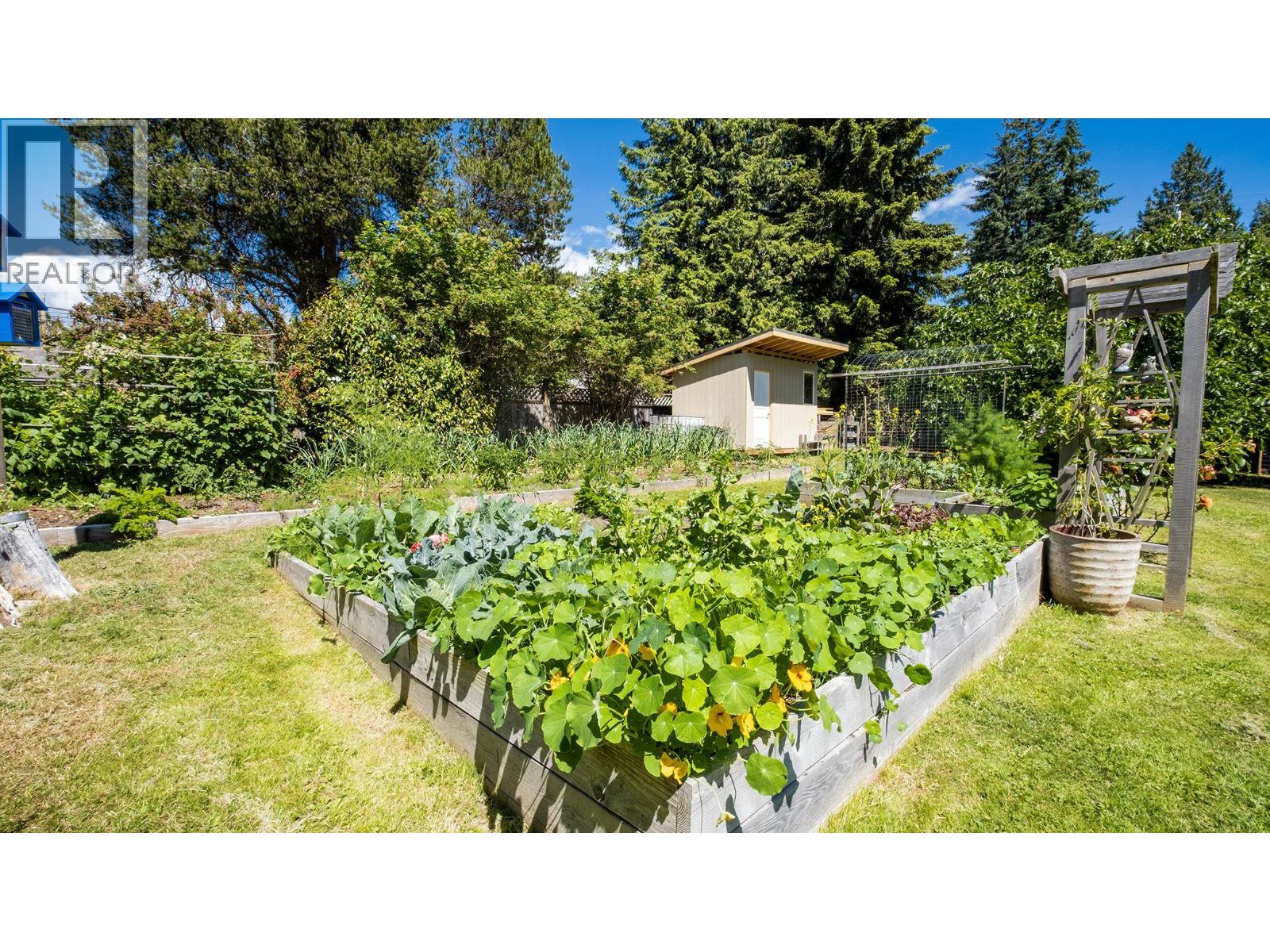 5555 Winter Road, Sechelt, British Columbia  V7Z 0M5 - Photo 34 - R3135656