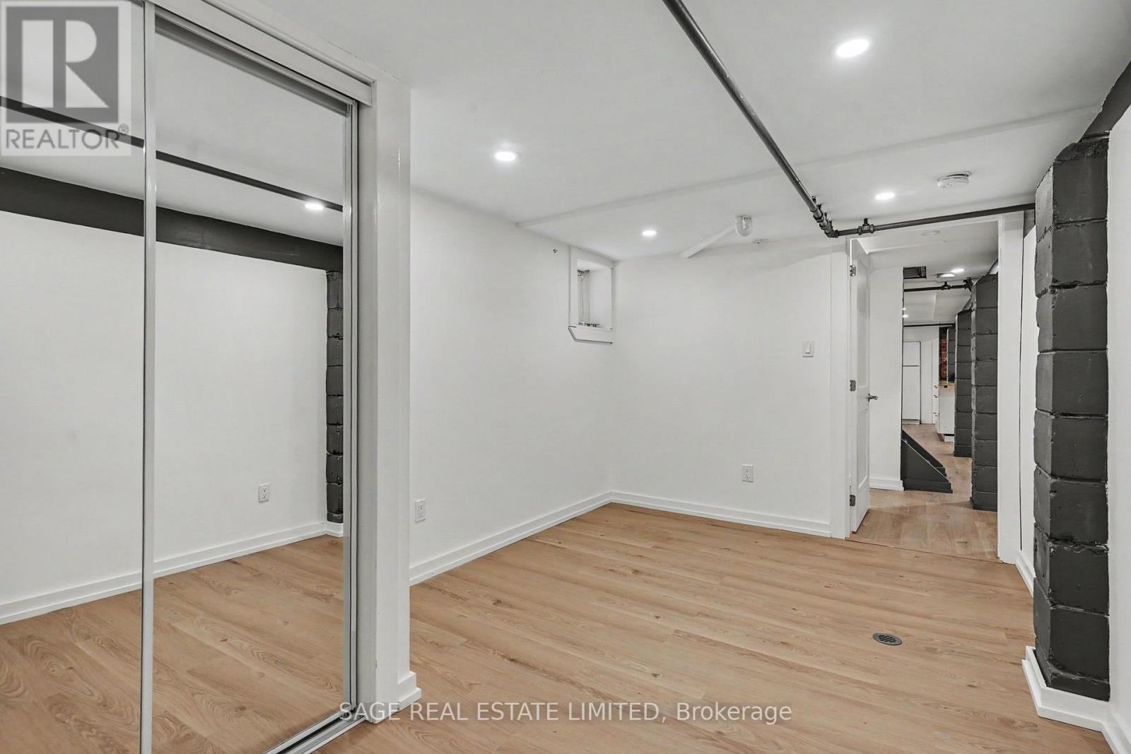 5 - 10 Fir Avenue, Toronto, Ontario  M4E 1B5 - Photo 15 - E13441648