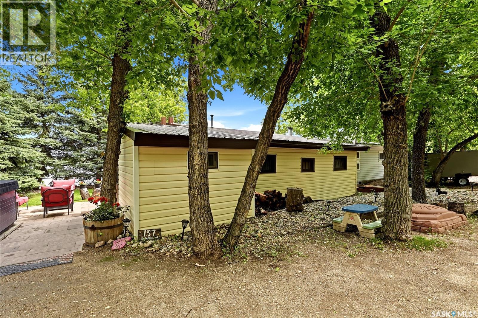 157 Katepwa Road, Katepwa Beach, Saskatchewan S0G 2K0 - Photo 2 - SK039162
