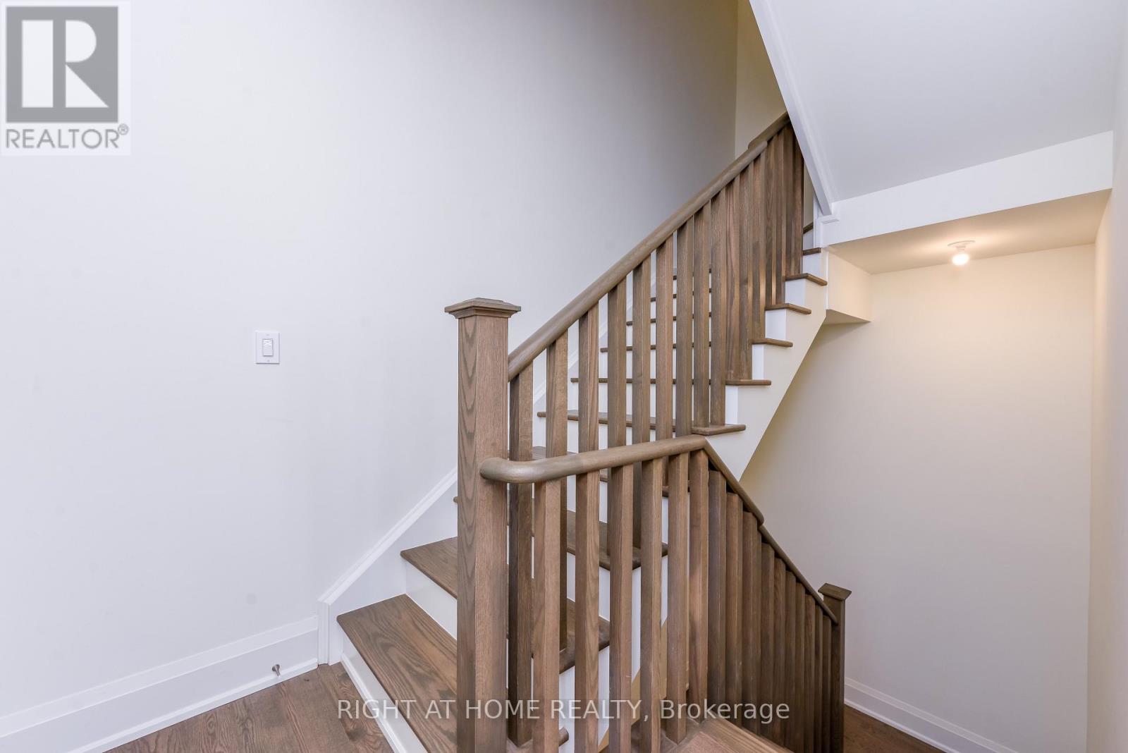 3306 Umar Avenue, Oakville, Ontario  L6M 5S2 - Photo 24 - W13441694