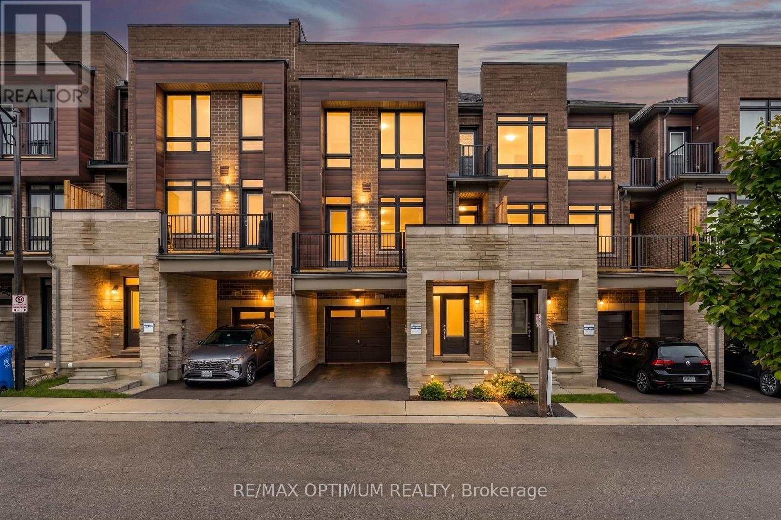15 GUNTON STREET, Aurora, Ontario