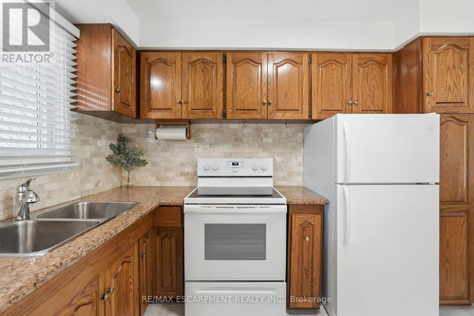 169 Seminole Road, Hamilton, Ontario  L9G 1Y7 - Photo 15 - X13441652