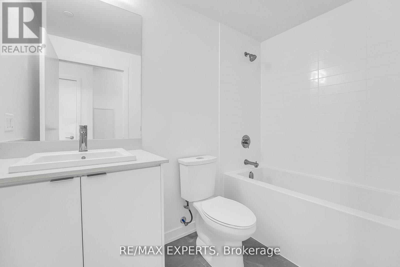 502 - 55 Duke Street, Kitchener, Ontario  N2H 0C9 - Photo 10 - X13441672