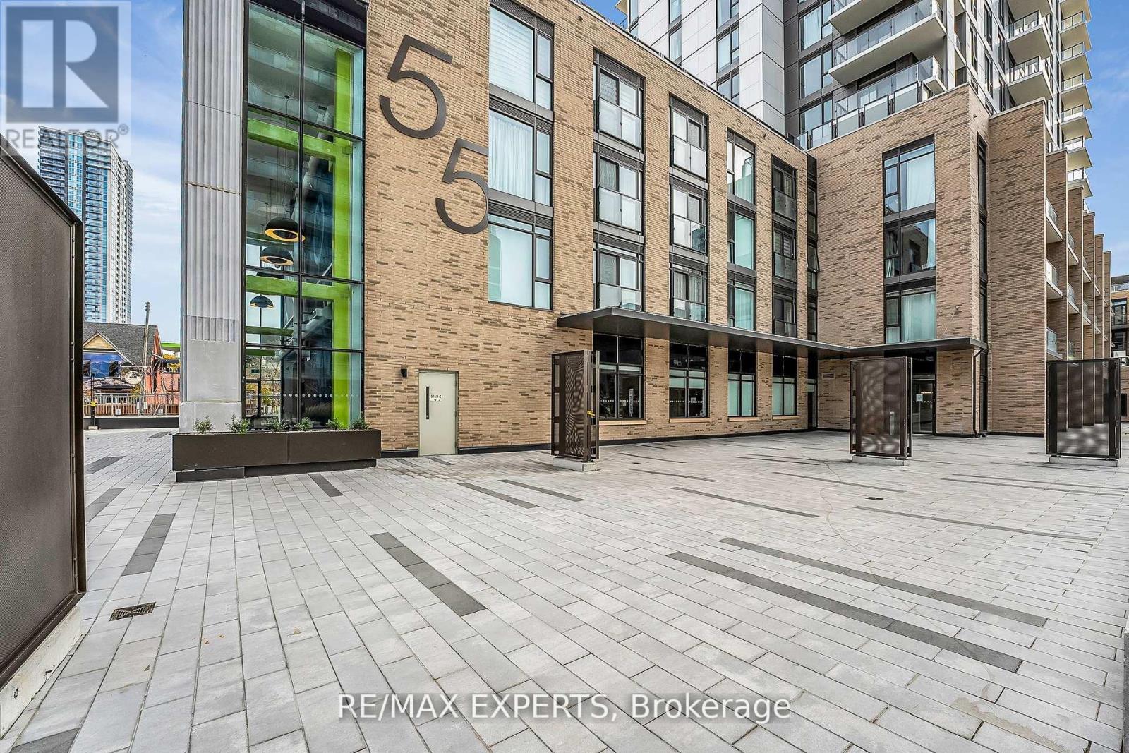 502 - 55 Duke Street, Kitchener, Ontario  N2H 0C9 - Photo 4 - X13441672