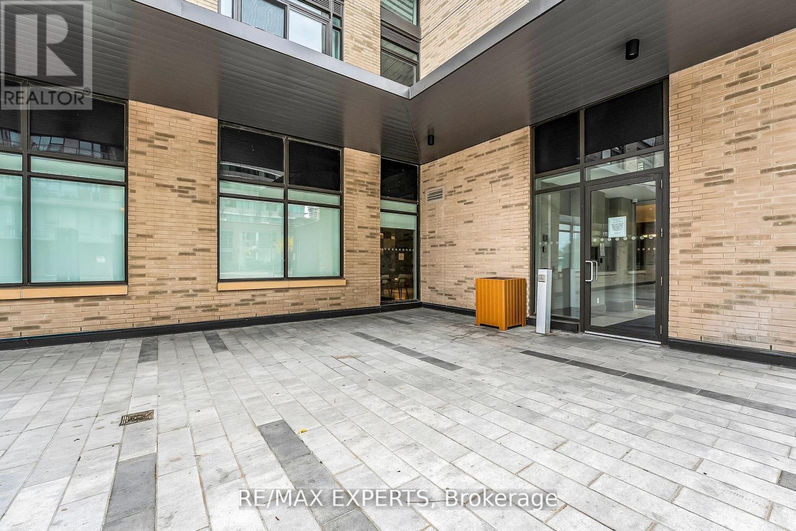502 - 55 Duke Street, Kitchener, Ontario  N2H 0C9 - Photo 5 - X13441672