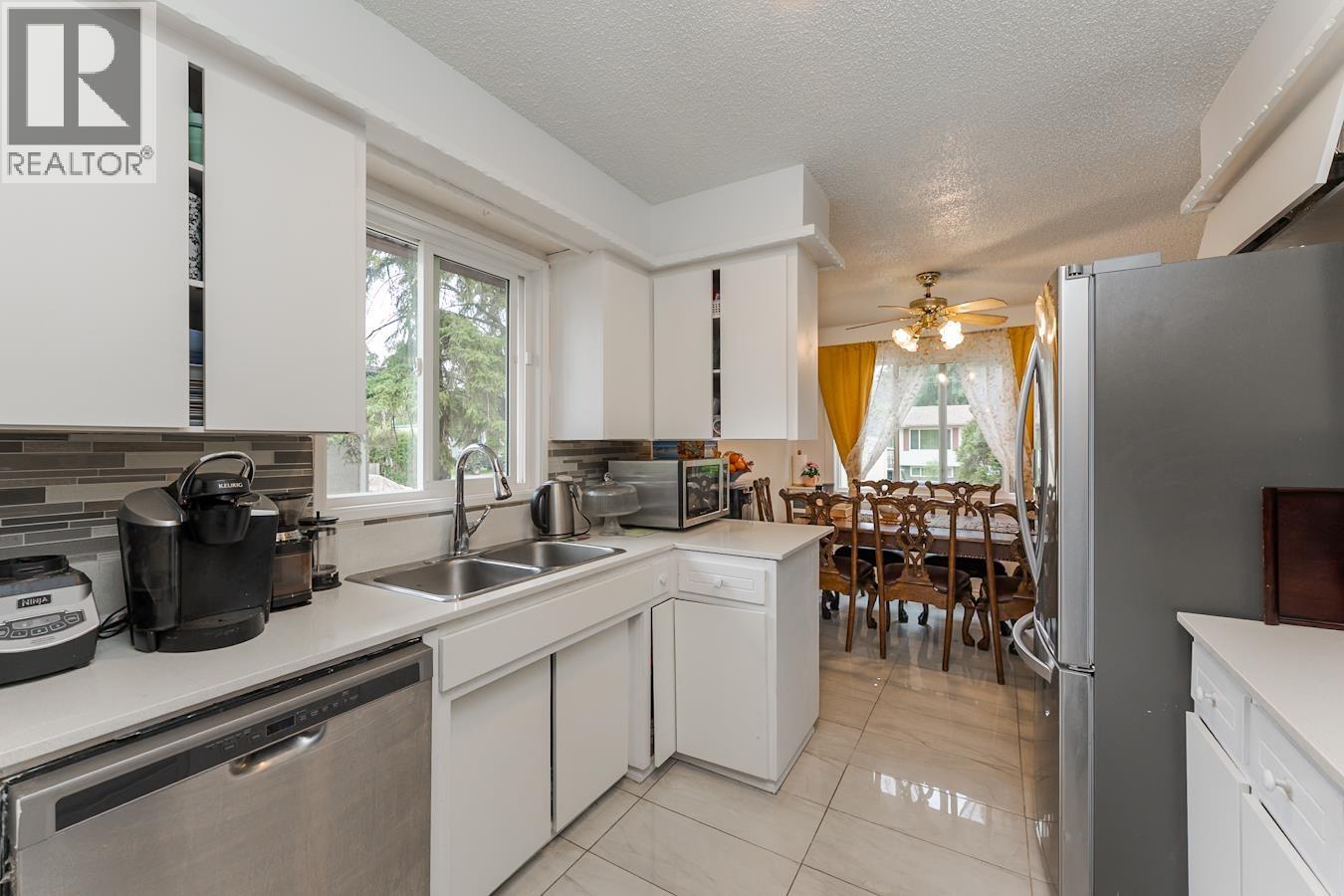 2613 Oak Street, Prince George, British Columbia  V2L 2A5 - Photo 2 - R3135410