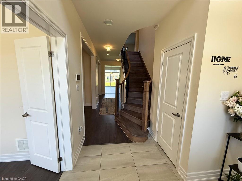 9462 Tallgrass Avenue, Niagara Falls, Ontario  L2G 0Y2 - Photo 5 - 40829413