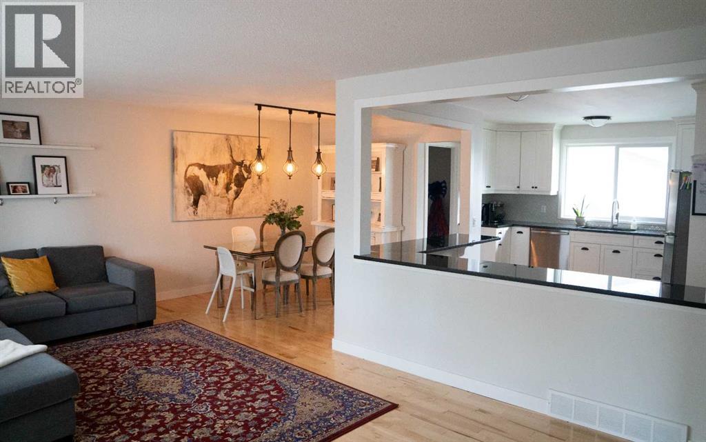 12223 Canfield Road Sw, Calgary, Alberta  T2W 1J8 - Photo 20 - A2311428