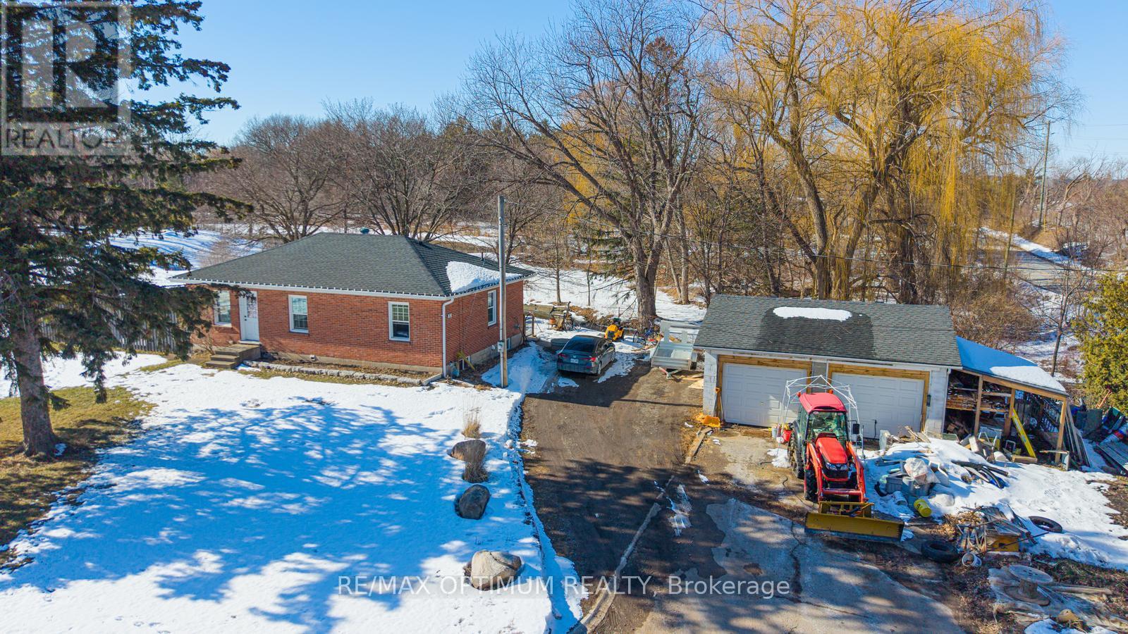 52 Peru Road, Milton, Ontario  L9T 2V7 - Photo 10 - W12890552