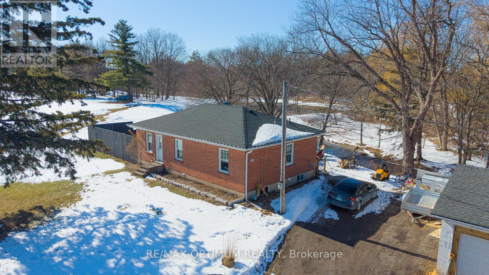 52 Peru Road, Milton, Ontario  L9T 2V7 - Photo 9 - W12890552