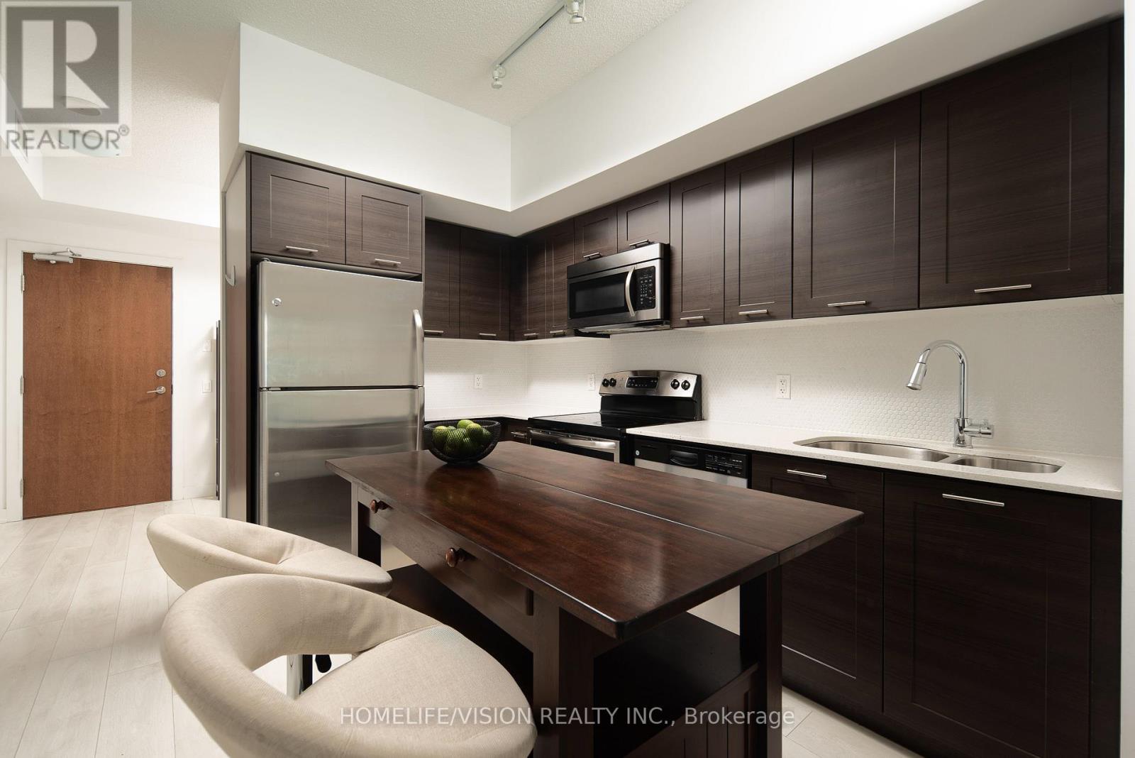 3208 - 2220 Lake Shore Boulevard W, Toronto, Ontario  M8V 1A4 - Photo 2 - W13431682