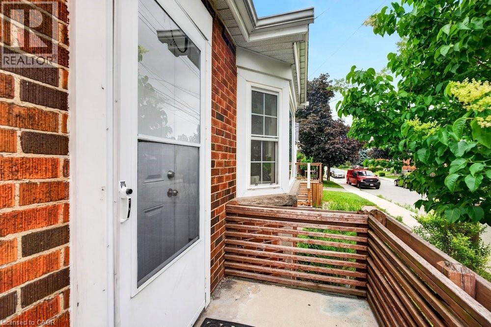 78 East 14th Street, Hamilton, Ontario  L9A 4B5 - Photo 4 - 40821460