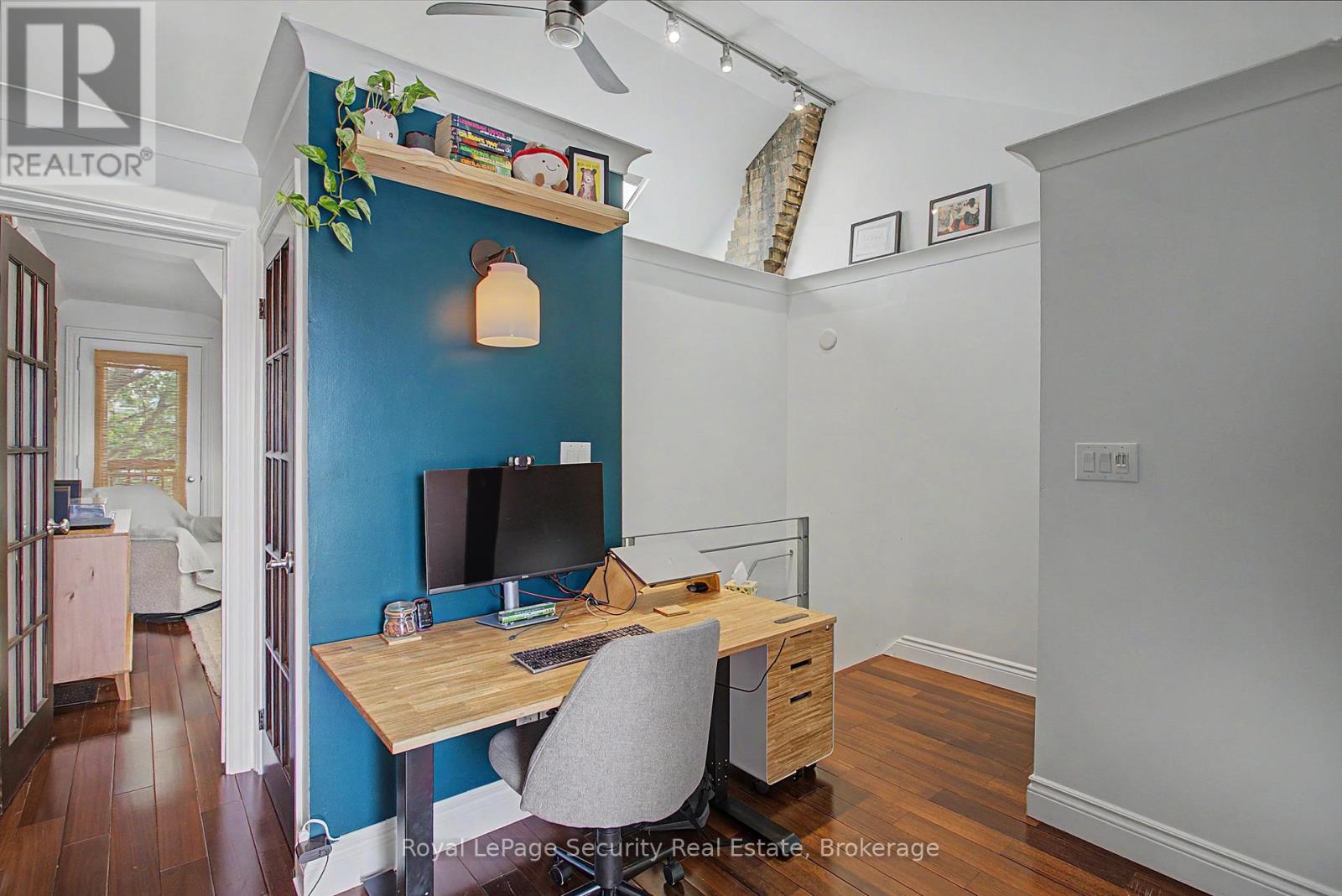 410 Manning Avenue, Toronto, Ontario  M6G 2V7 - Photo 10 - C13441718