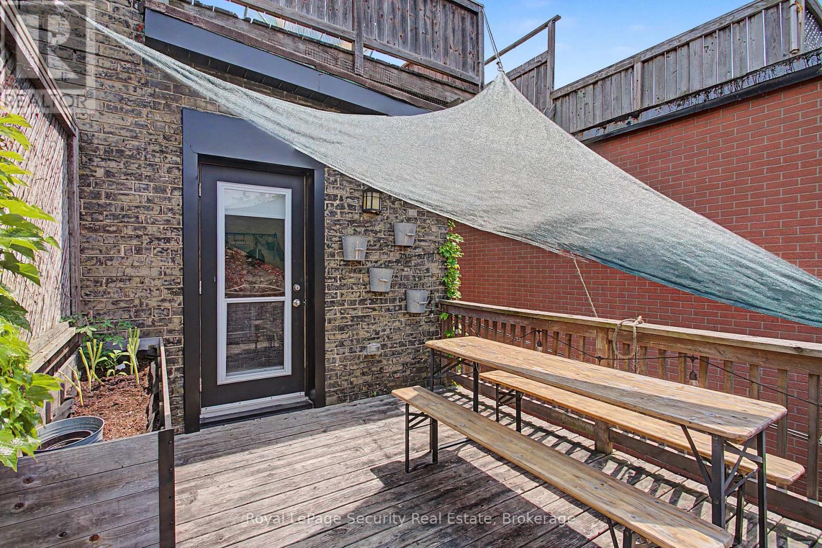 410 Manning Avenue, Toronto, Ontario  M6G 2V7 - Photo 22 - C13441718