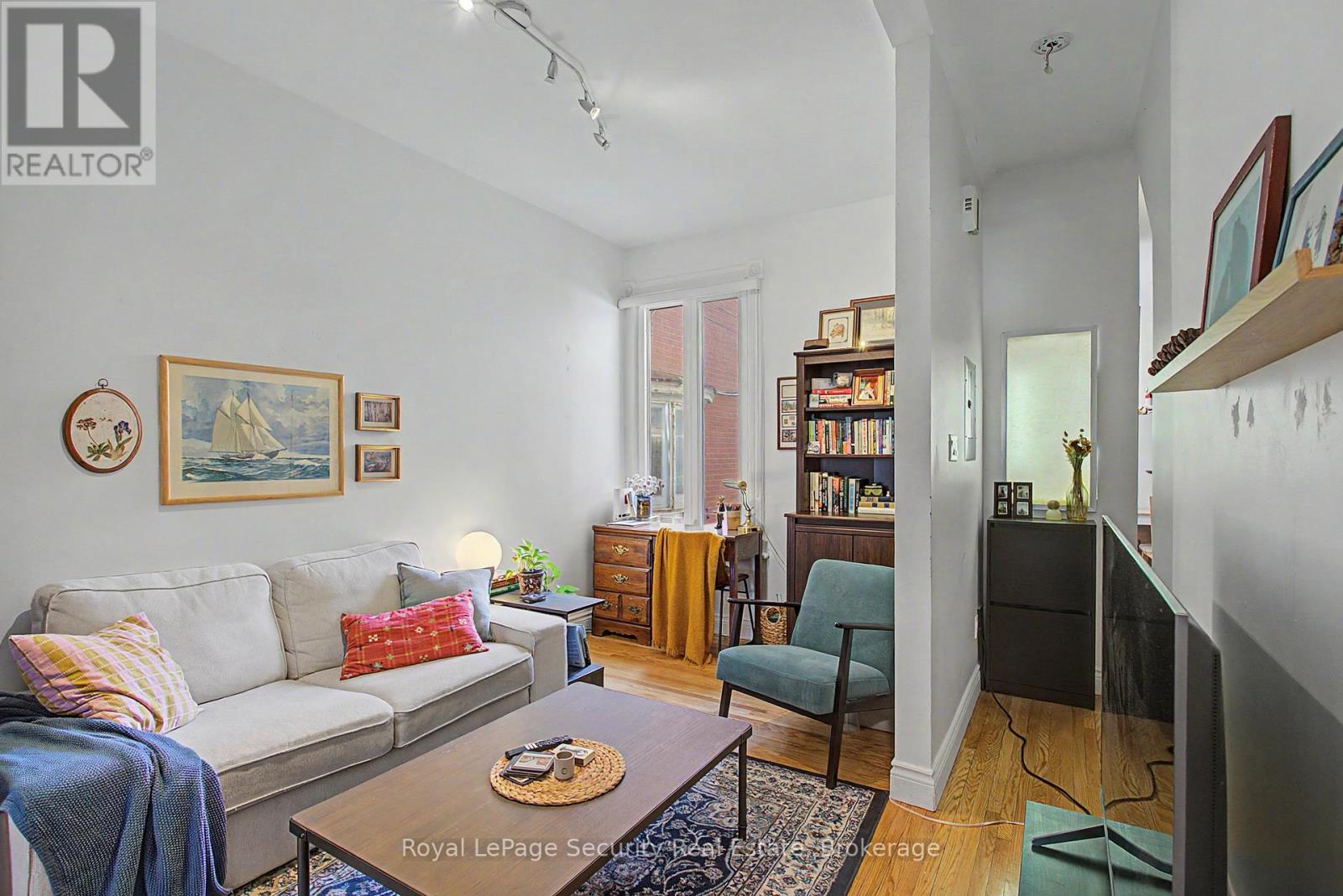 410 Manning Avenue, Toronto, Ontario  M6G 2V7 - Photo 25 - C13441718
