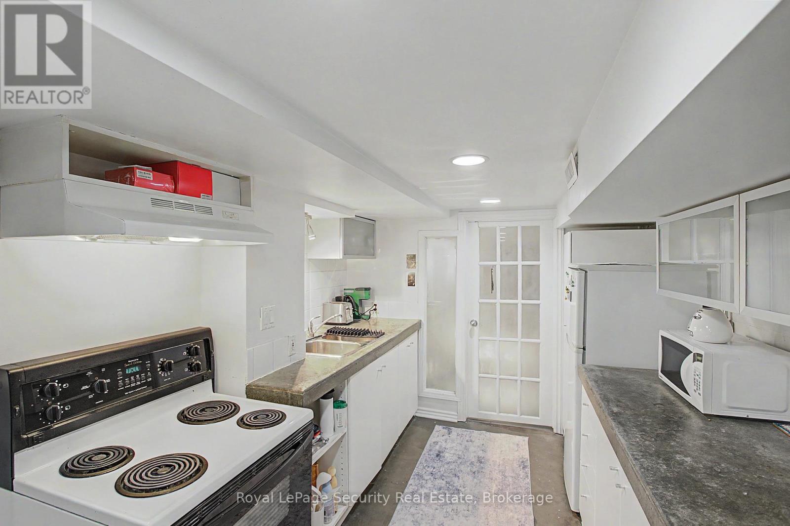 410 Manning Avenue, Toronto, Ontario  M6G 2V7 - Photo 38 - C13441718