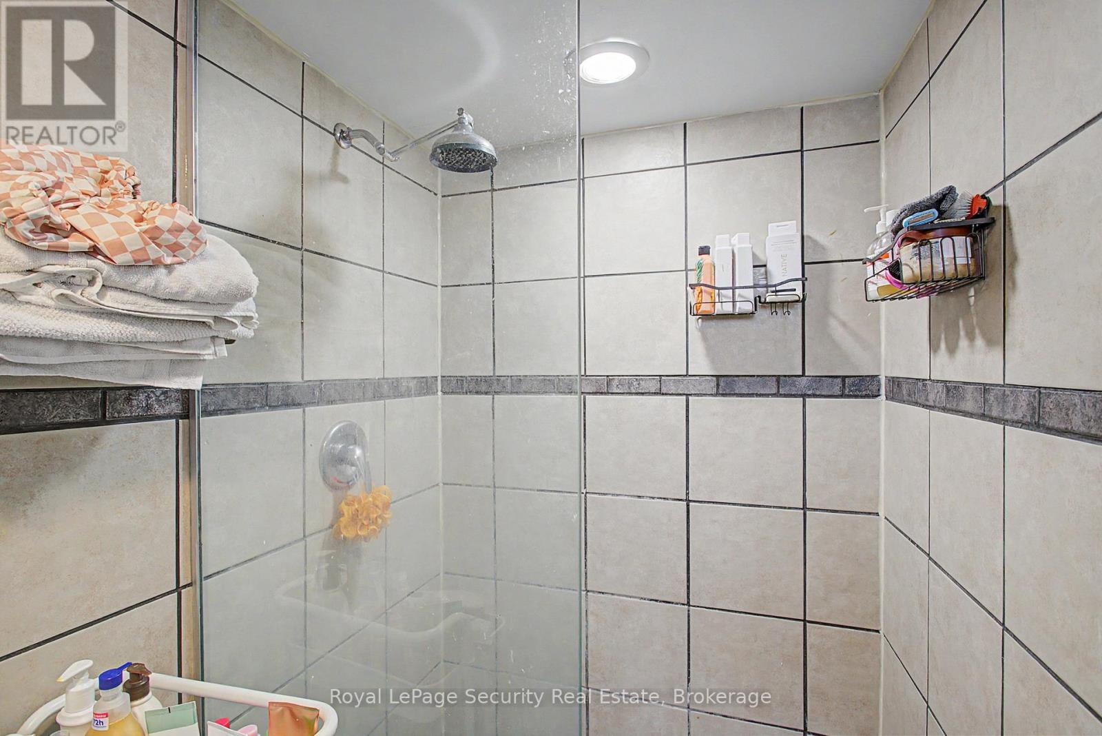 410 Manning Avenue, Toronto, Ontario  M6G 2V7 - Photo 43 - C13441718